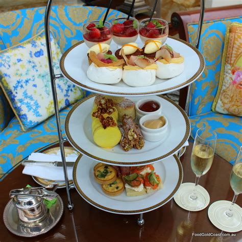 versace hotel afternoon tea